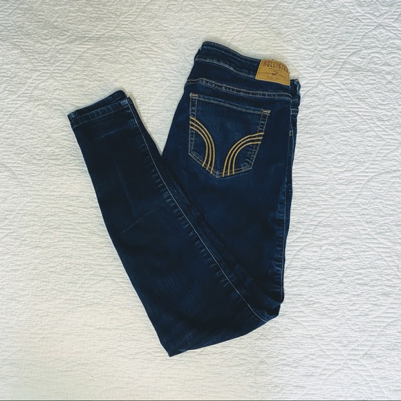 3/25$⭐️Host Pick ⭐️ Hollister wash skinny jeans - Picture 2 of 12